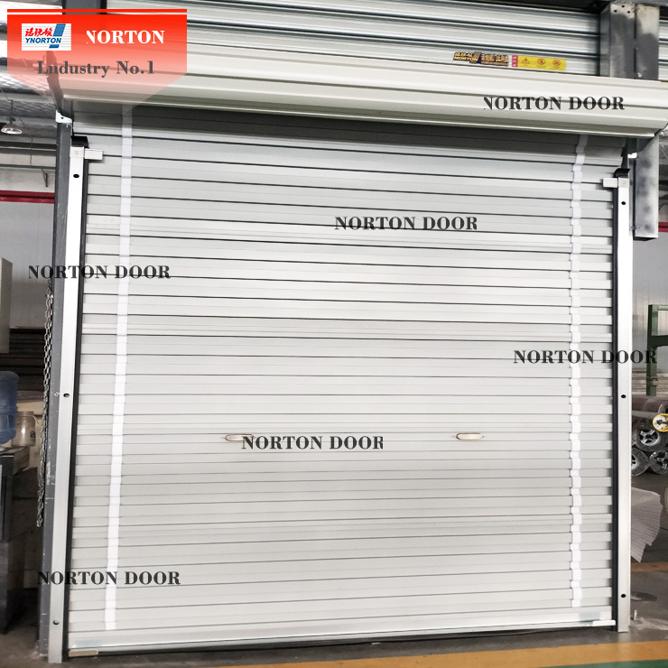 Pintu Norton Roll Up dapat disesuaikan dalam berbagai warna dan gaya.