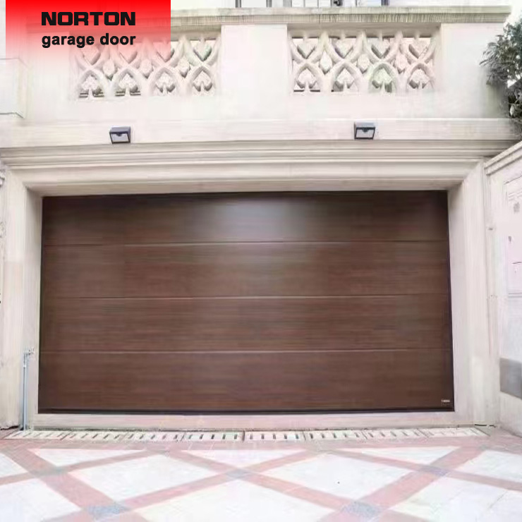 Bagaimana Panel mengangkat pintu garasi meningkatkan daya tarik estetika rumah Anda